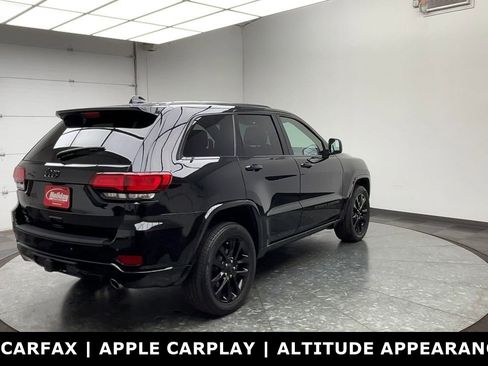 Used 2022 Jeep Grand Cherokee Laredo X AWD/4WD image 41