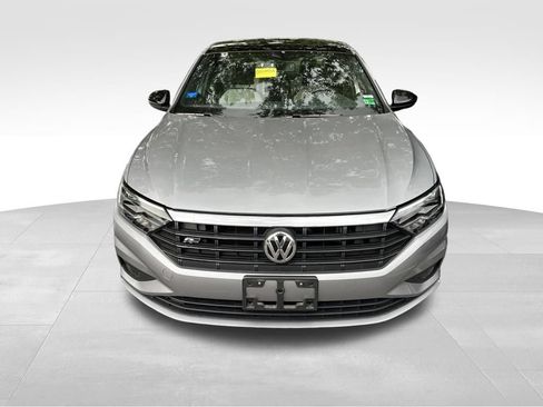Used 2020 Volkswagen Jetta R-Line w/ R-Line Cold Weather Package FWD image 3