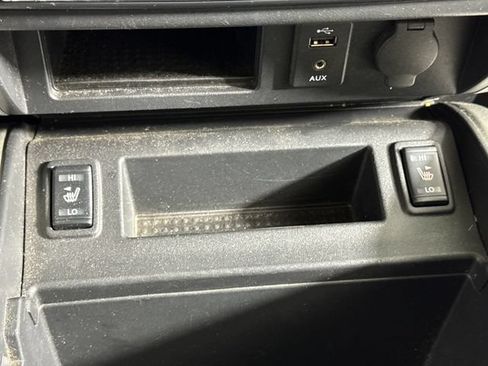 Used 2018 Nissan Titan SL AWD/4WD image 38