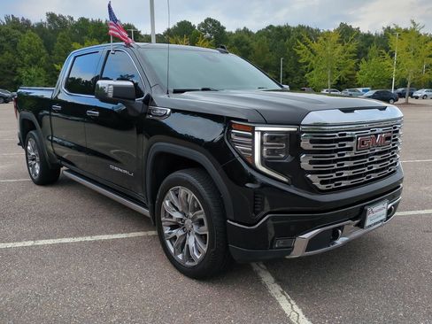 Used 2025 GMC Sierra 1500 Denali w/ Denali Reserve Package AWD/4WD image 2