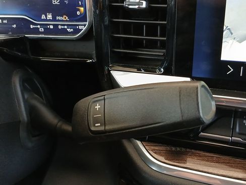 Certified 2025 Chevrolet Silverado 3500 LT w/ Safety Package AWD/4WD image 16