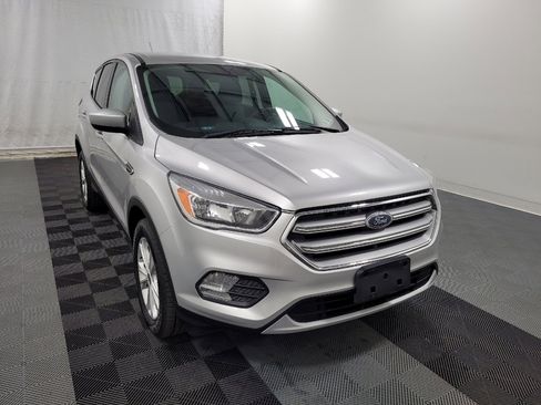 Used 2017 Ford Escape SE w/ SE Cold Weather Package image 13