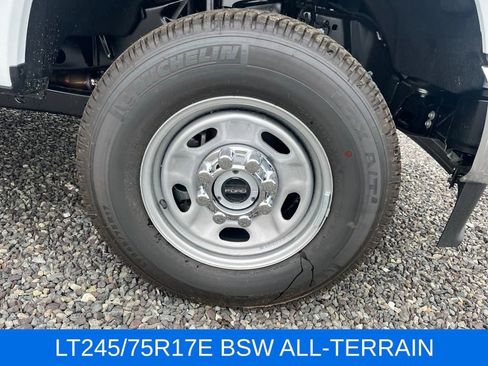 New 2025 Ford F250 XL w/ XL Chrome Package image 20
