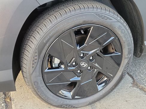 Used 2026 Hyundai Kona SEL Sport FWD image 9