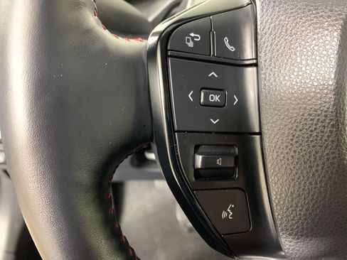 Used 2024 Toyota Prius Prime image 8