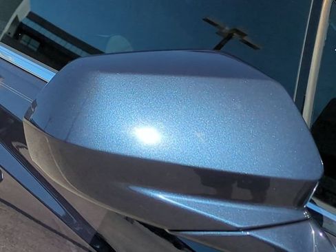 Used 2018 Cadillac XT5 FWD image 12