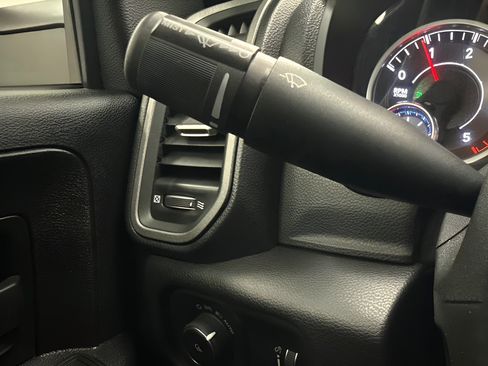 Used 2024 RAM 3500 Tradesman w/ Chrome Appearance Group AWD/4WD image 19