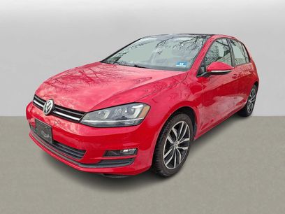 Used 2016 Volkswagen Golf SE w/ Lighting Package