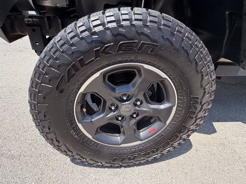 Used 2011 Jeep Wrangler Sport AWD/4WD image 14