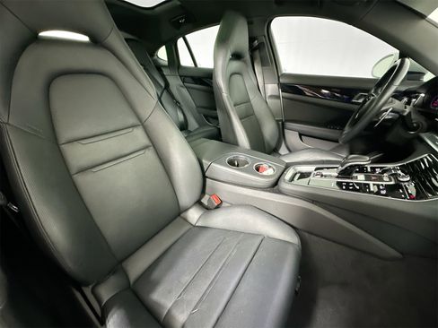Certified 2022 Porsche Panamera image 28
