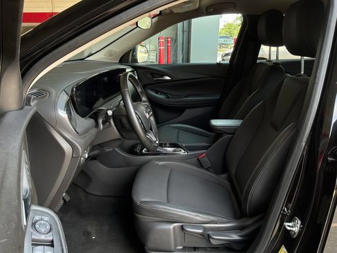 Used 2025 Buick Encore GX Preferred FWD image 10