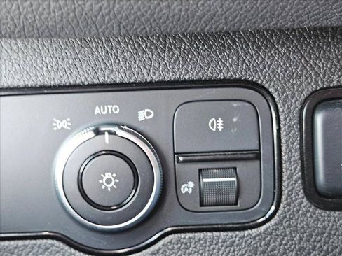 Used 2022 Mercedes-Benz Sprinter 2500 image 20