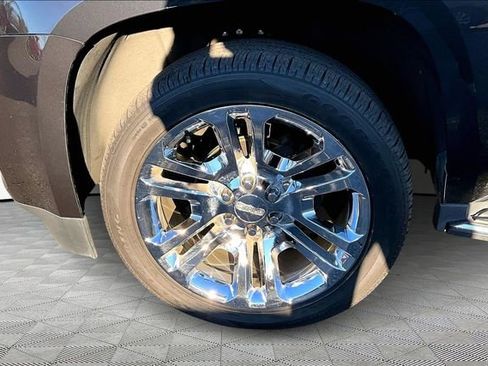 Used 2020 GMC Yukon SLT w/ Premium Edition image 23