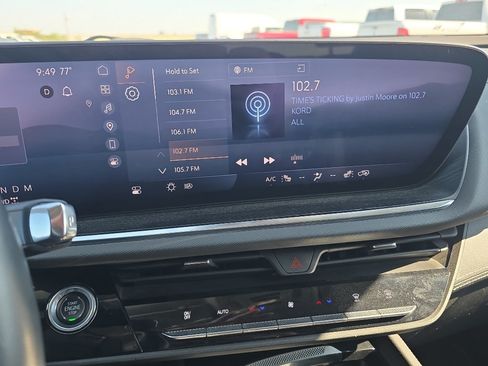 Used 2024 Buick Envision Preferred AWD/4WD image 12