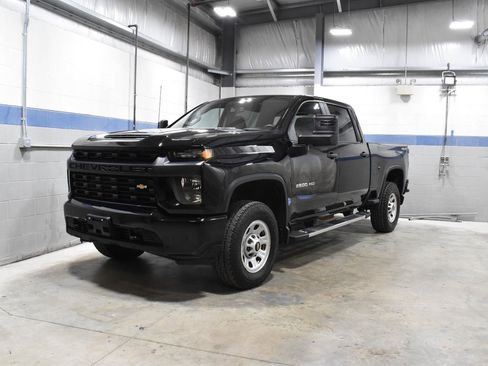 Used 2022 Chevrolet Silverado 2500 W/T w/ WT Convenience Package image 2