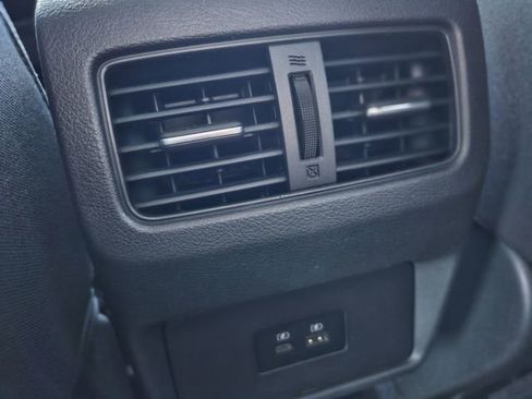 Certified 2021 Nissan Rogue SV image 26