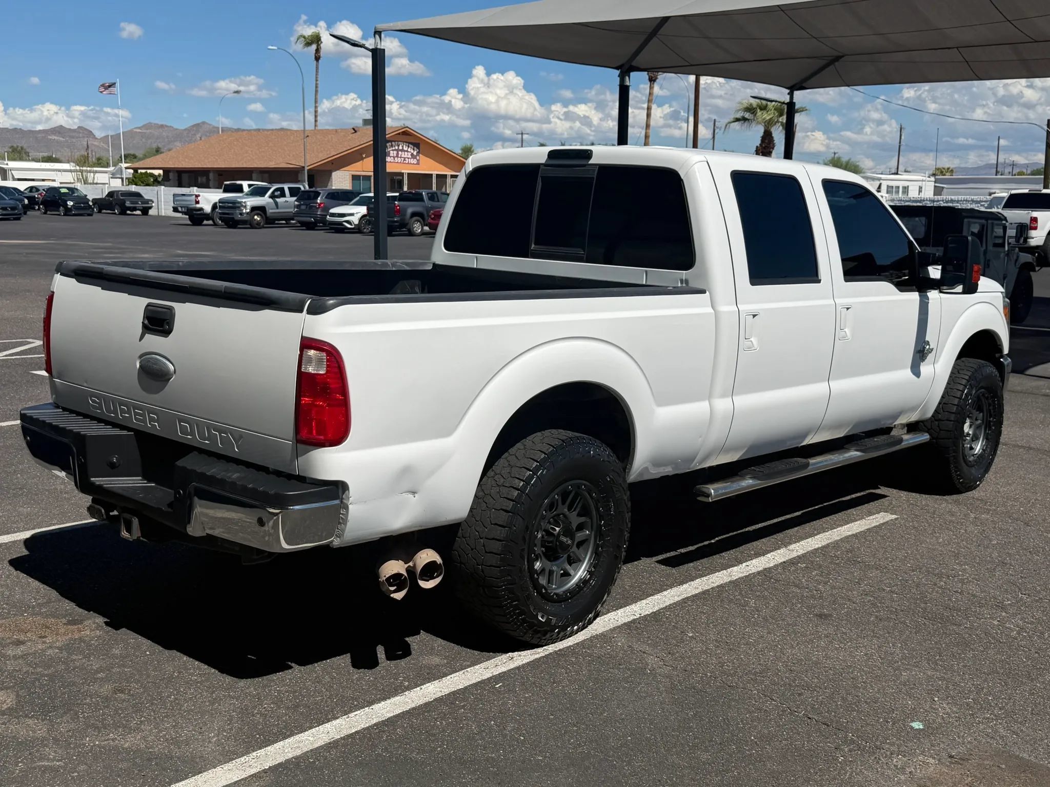 Used 2012 Ford F250 Lariat w/ Lariat Interior Pkg AWD/4WD image 8