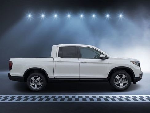 New 2026 Honda Ridgeline RTL image 2