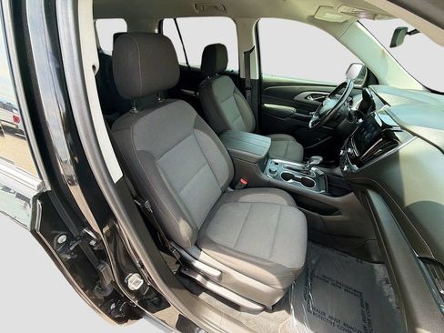Used 2021 Chevrolet Traverse LT AWD/4WD image 32