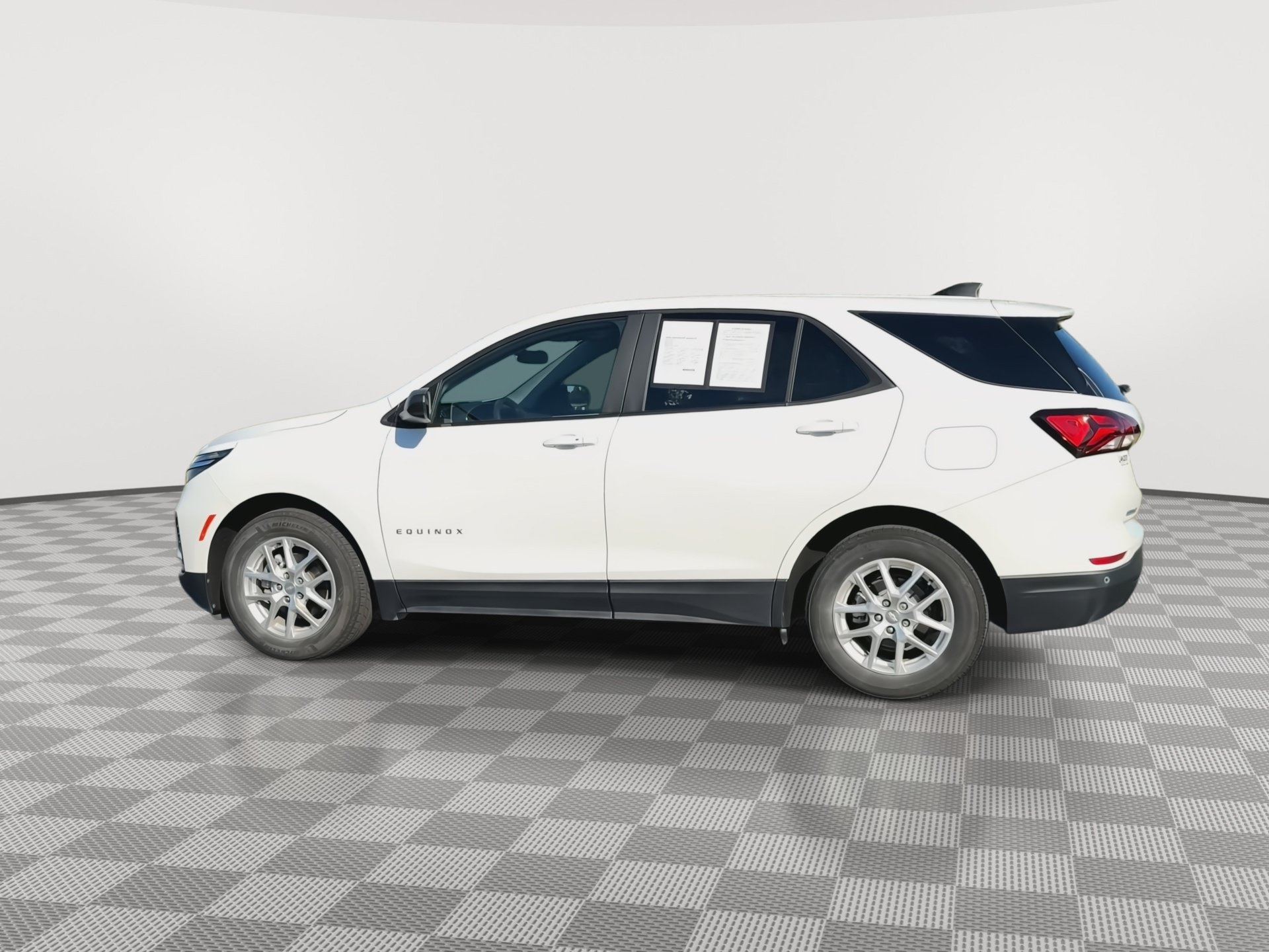 Certified 2024 Chevrolet Equinox LS w/ LS Convenience Package FWD image 6