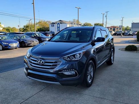 Used 2017 Hyundai Santa Fe Sport image 5