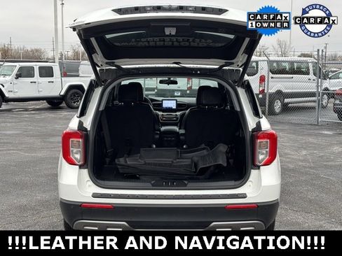 Used 2022 Ford Explorer XLT w/ Equipment Group 202A image 8