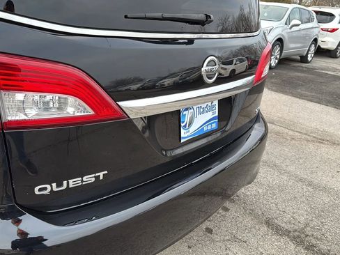 Used 2017 Nissan Quest SV image 17