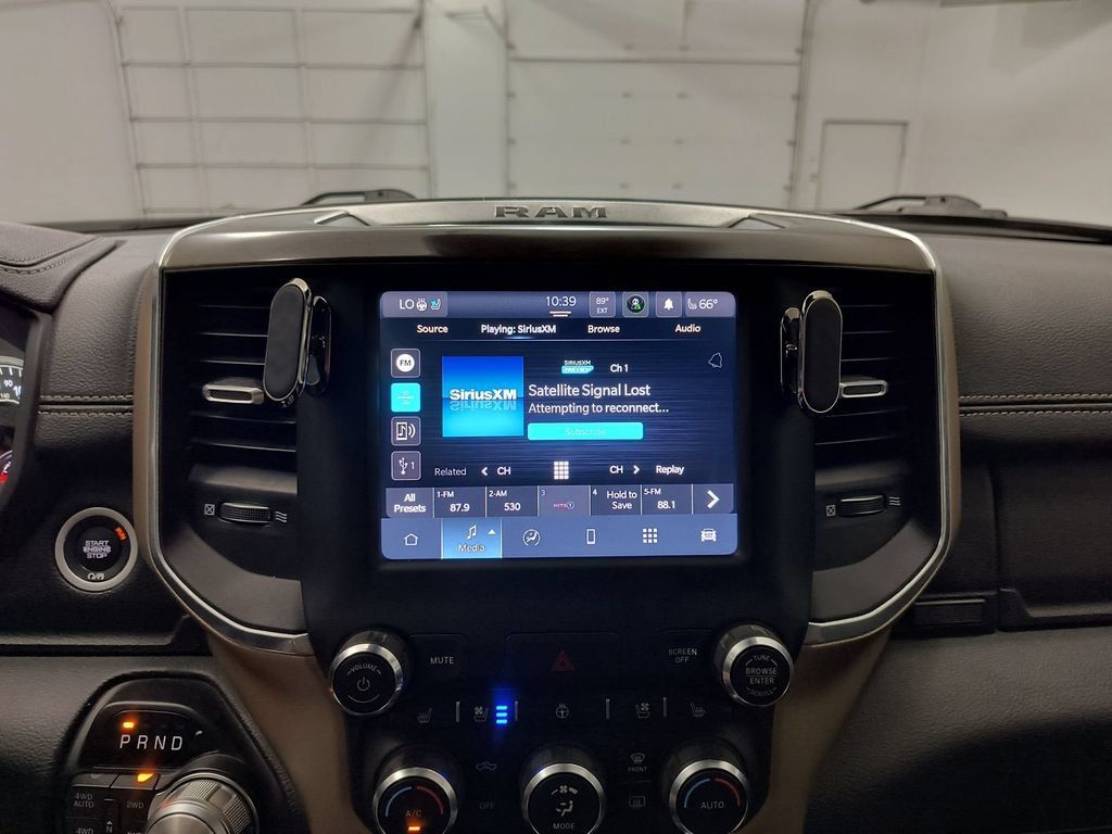 Used 2022 RAM 1500 Laramie AWD/4WD image 15
