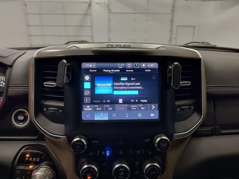 Used 2022 RAM 1500 Laramie AWD/4WD image 15