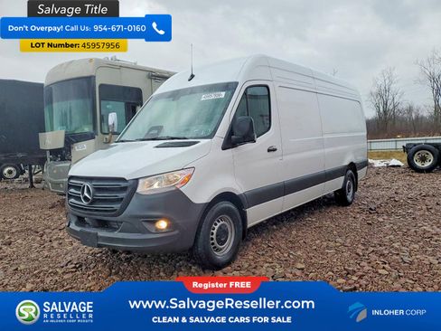 Used 2025 Mercedes-Benz Sprinter 2500 image 1