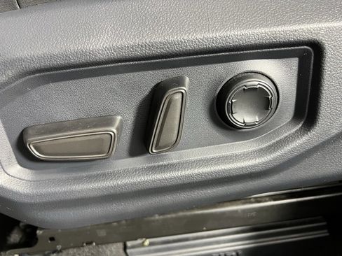 Used 2022 Toyota Tundra Platinum image 23