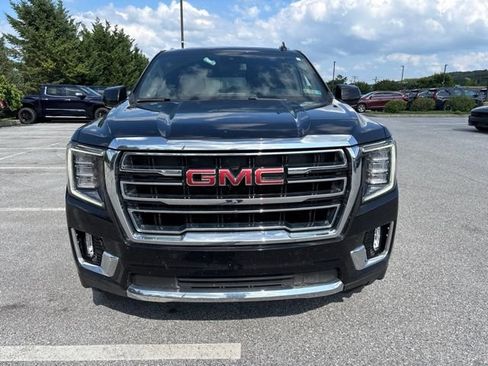 Used 2023 GMC Yukon SLT AWD/4WD image 2