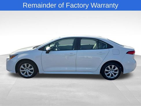 Used 2026 Toyota Corolla LE FWD image 2