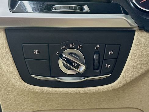 Used 2018 BMW X3 xDrive30i AWD/4WD image 12