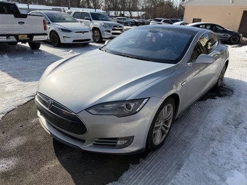 Used 2012 Tesla Model S Performance image 2
