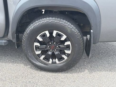 Used 2022 Nissan Frontier Pro-X RWD image 18