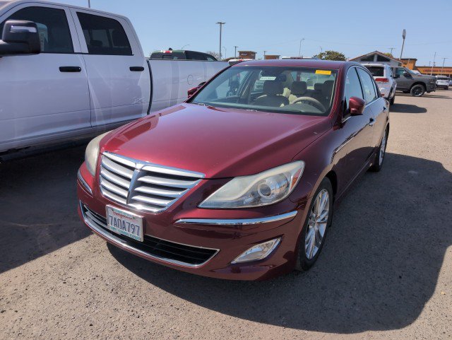Used 2013 Hyundai Genesis 3.8 w/ Premium Pkg RWD image 1