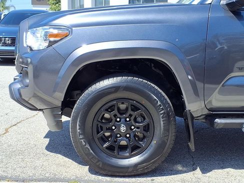 Used 2022 Toyota Tacoma SR5 RWD image 14