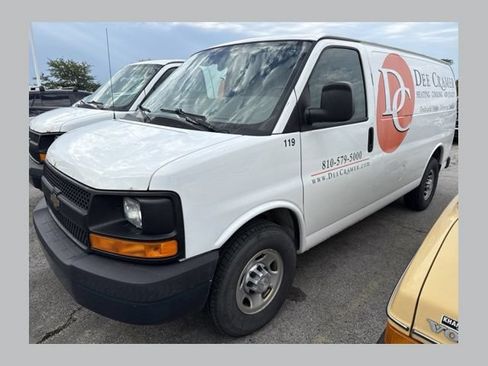 Used 2016 Chevrolet Express 2500 RWD image 1