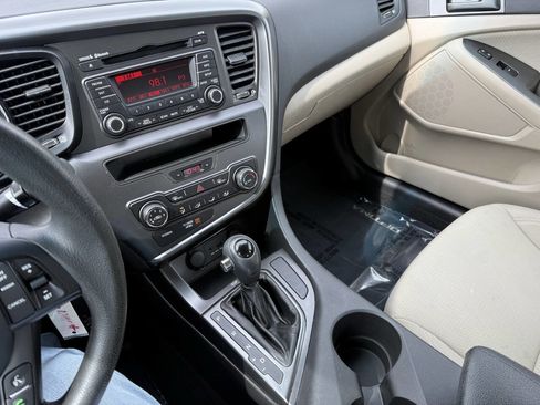Used 2013 Kia Optima LX image 20