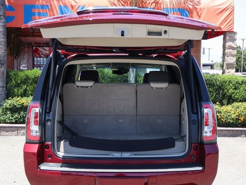 Used 2019 GMC Yukon Denali w/ Denali Ultimate Package RWD image 8