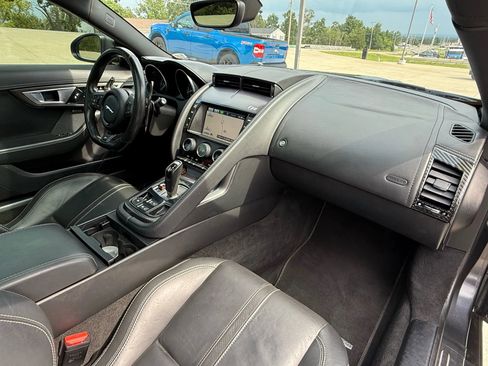 Used 2015 Jaguar F-TYPE R image 43