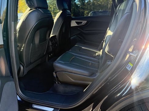 Used 2018 Audi Q7 2.0T Premium image 16