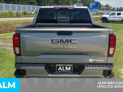 Used 2025 GMC Sierra 1500 Elevation w/ Elevation Premium Package AWD/4WD image 6