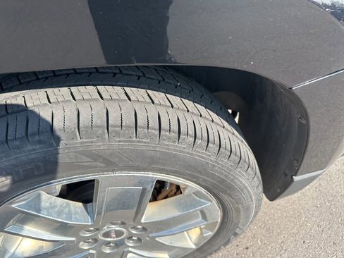 Used 2017 GMC Acadia Limited SLT image 8