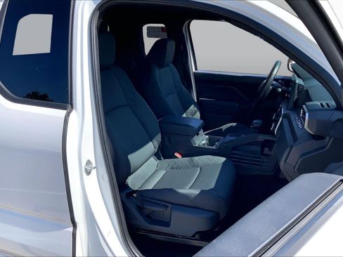 Used 2025 Toyota Tacoma SR RWD image 9