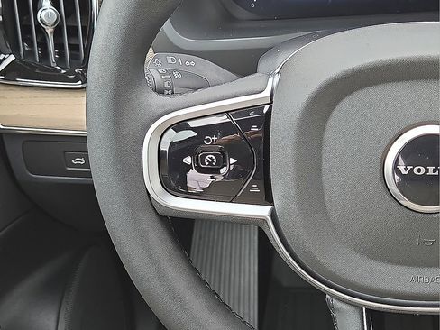 New 2026 Volvo XC90 B6 Ultra w/ Protection Package Premier image 19