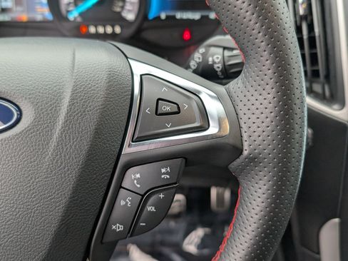 Certified 2024 Ford Edge ST-Line image 25