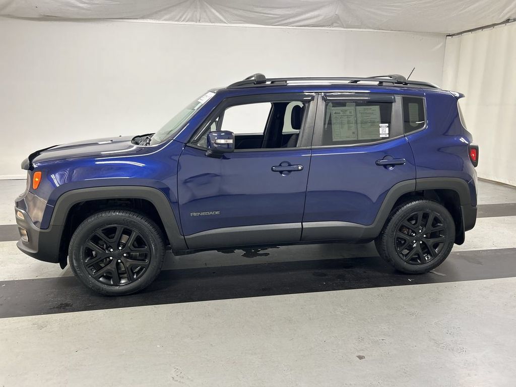 Used 2017 Jeep Renegade Altitude AWD/4WD image 6