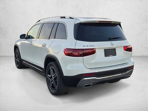 New 2026 Mercedes-Benz GLB 250 image 9